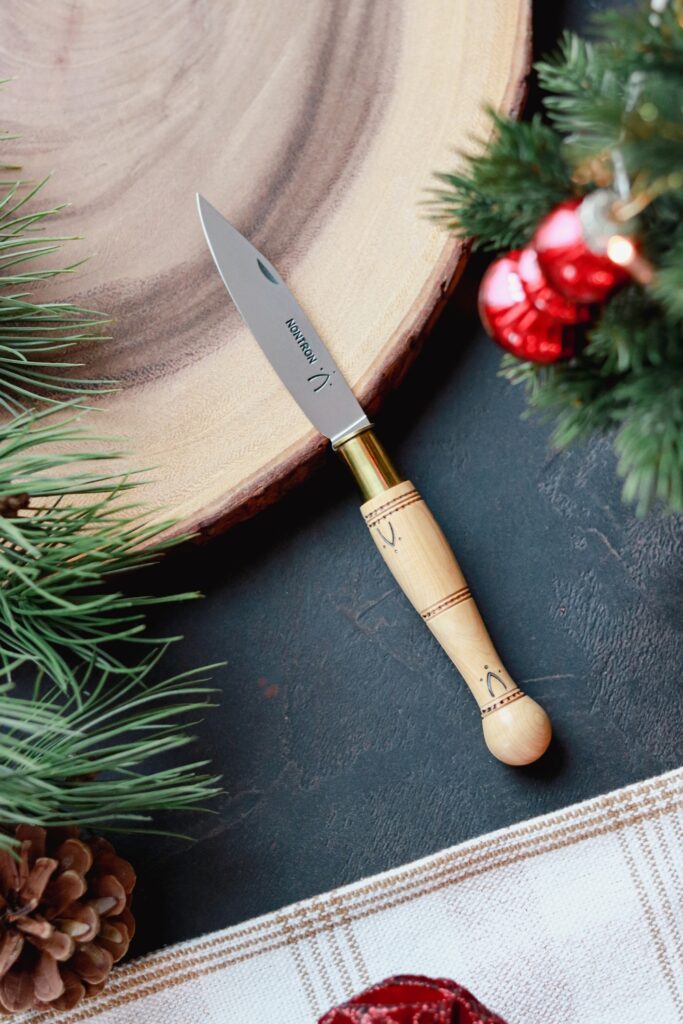 offrie un couteau de Nontron pour Noël