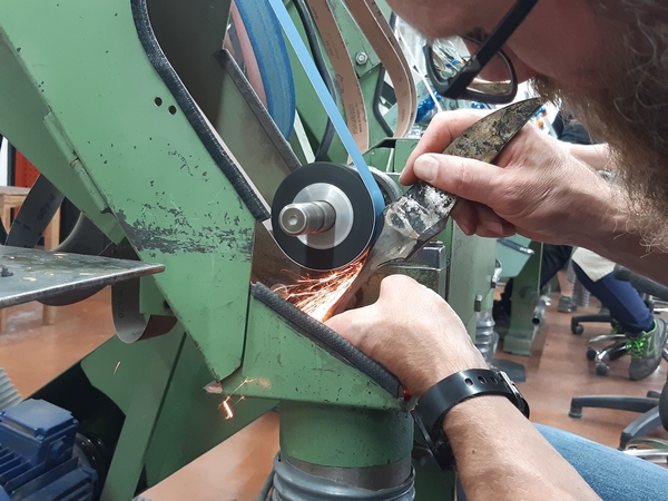 création d'un couteau de Nontron design