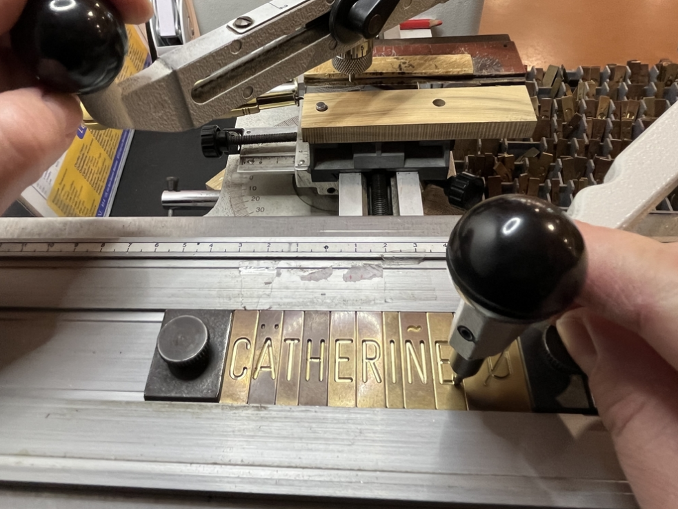 Découvrez comment personnaliser la lame d'un couteau Nontron